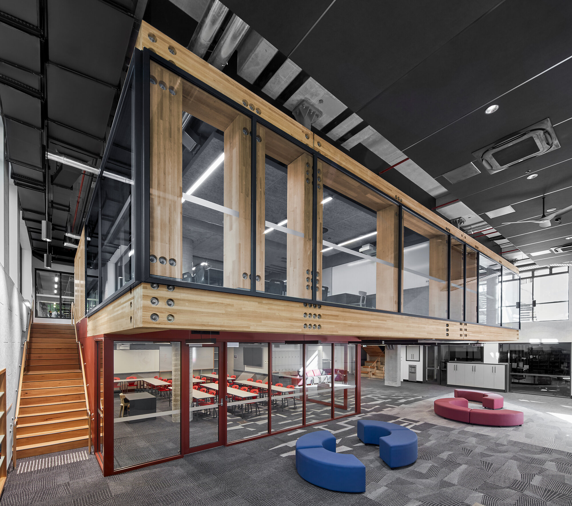 Interior photograph of Xavier College Manresa by Jeremy Wright